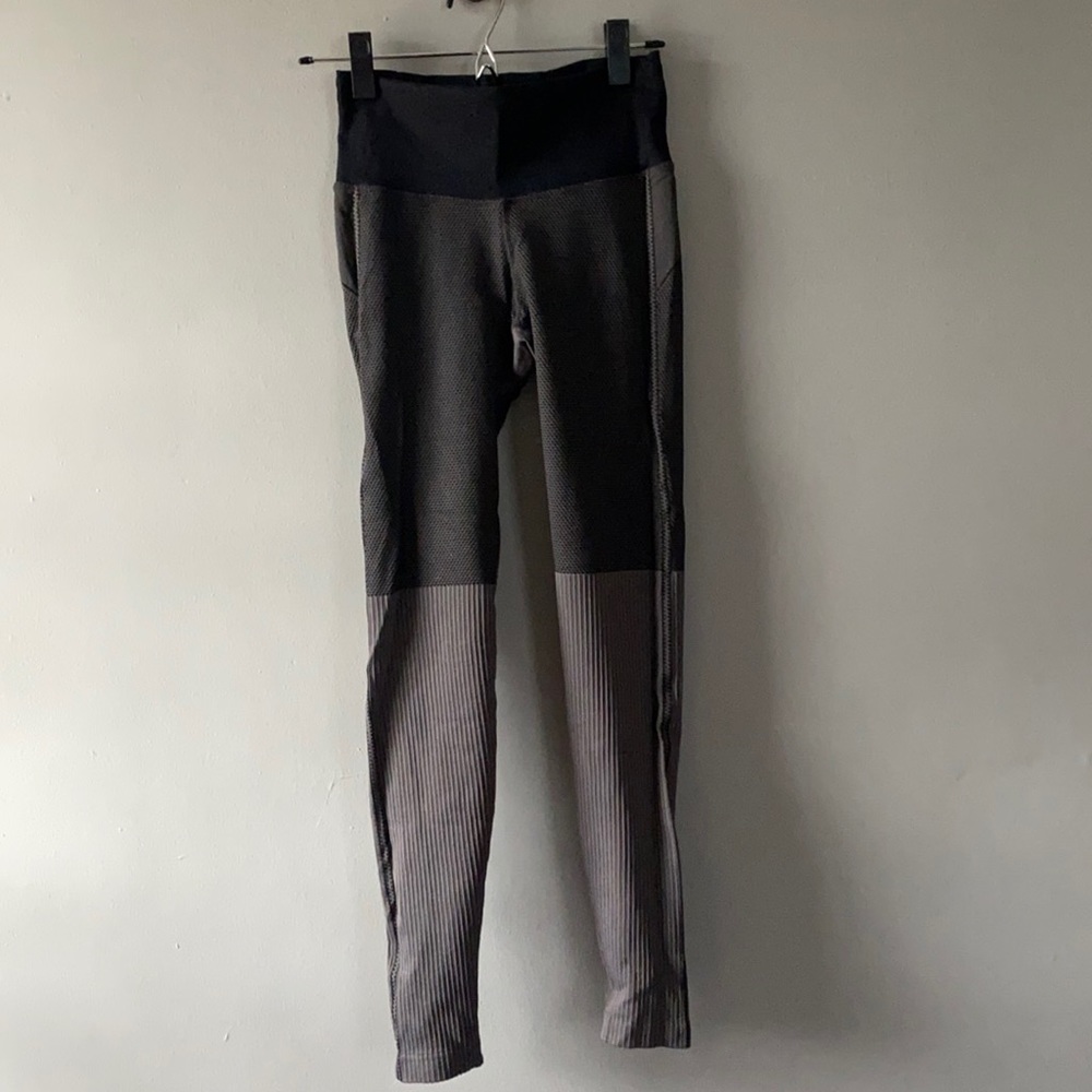 Athleta Flurry Colorblock Base Layer Tight